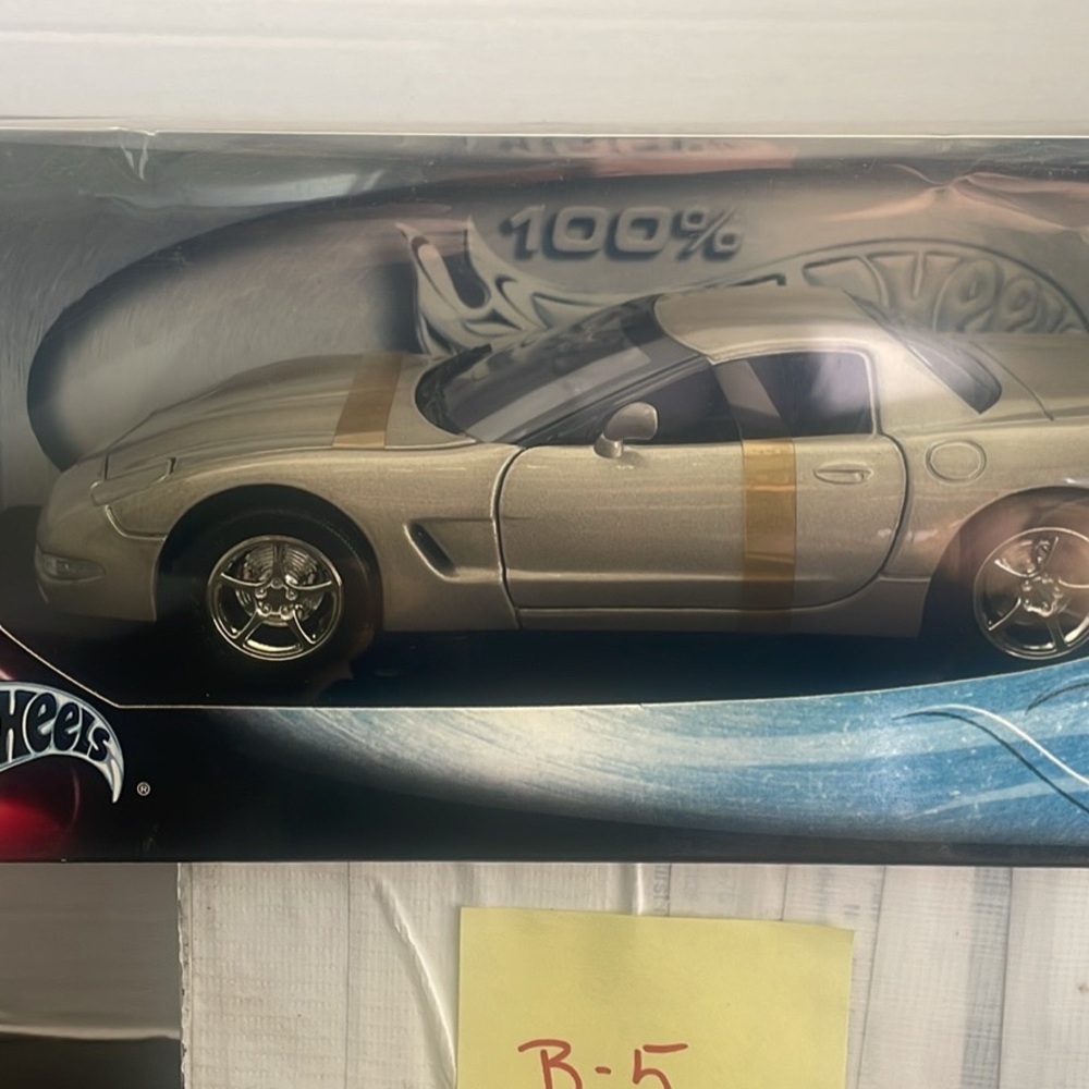 Hot Wheels - Picture 1 of 10